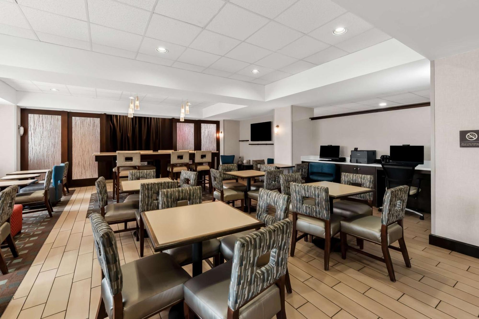 Hampton Inn Pennsville Exterior foto